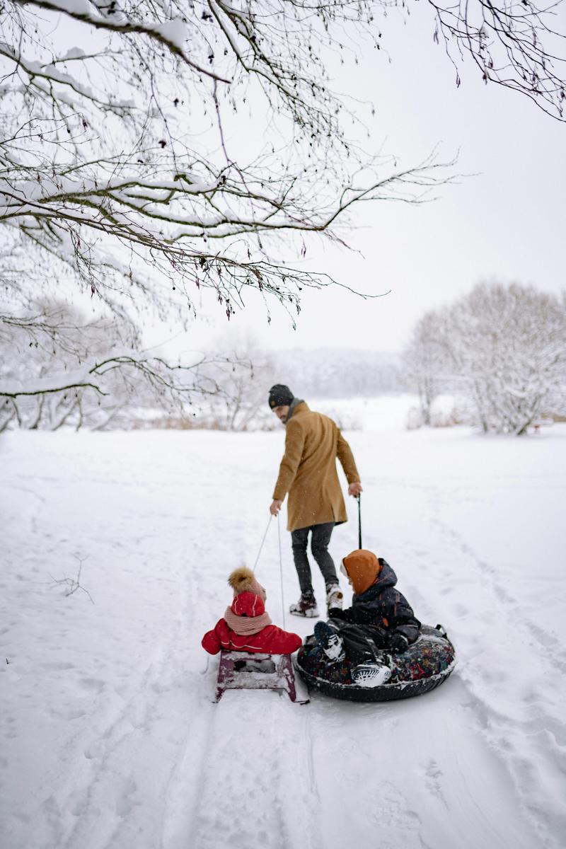 Winter fun-1eb9334eadc14a229422f52f00950cf6.jpg Winter fun